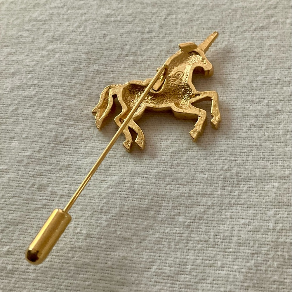 Avon 1998 Vintage New Mythical Unicorn Stick Pin - Picture 2 of 8